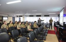 Alunos do CPOR de Porto Alegre visitam o STM