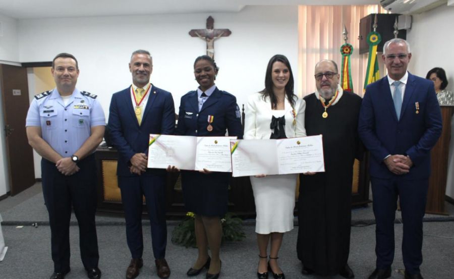 Prefeito de Santa Maria (RS) prestigia solenidade de entrega de condecoração da OMJM e de Emérito Colaborador