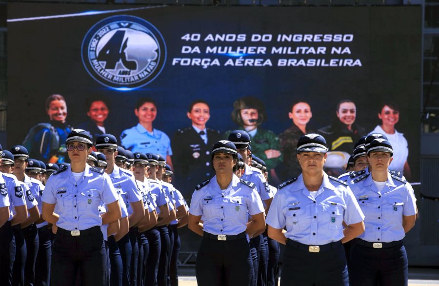 Mulher que apresentou diploma falso de curso superior à FAB é condenada a um ano de reclusão