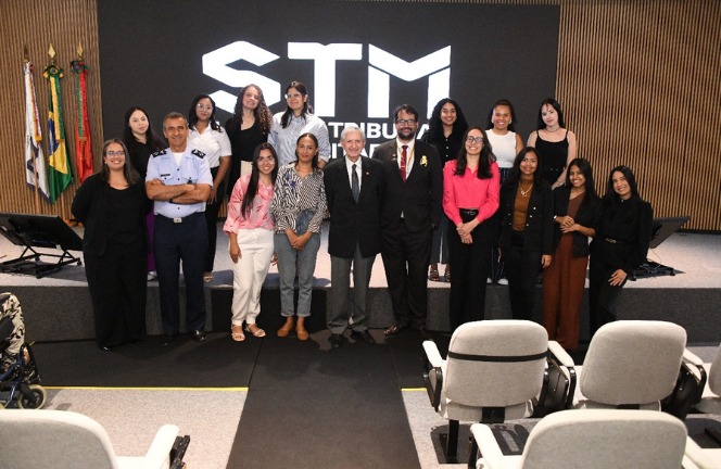 estudantes direito visitam stm 02