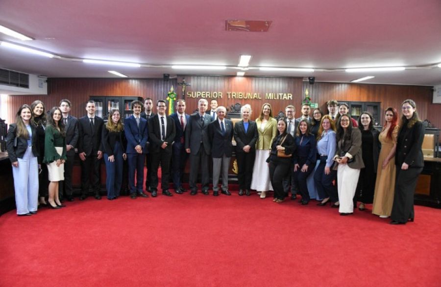 Estudantes visitam o STM e aprofundam conhecimento sobre a Justiça Militar da União