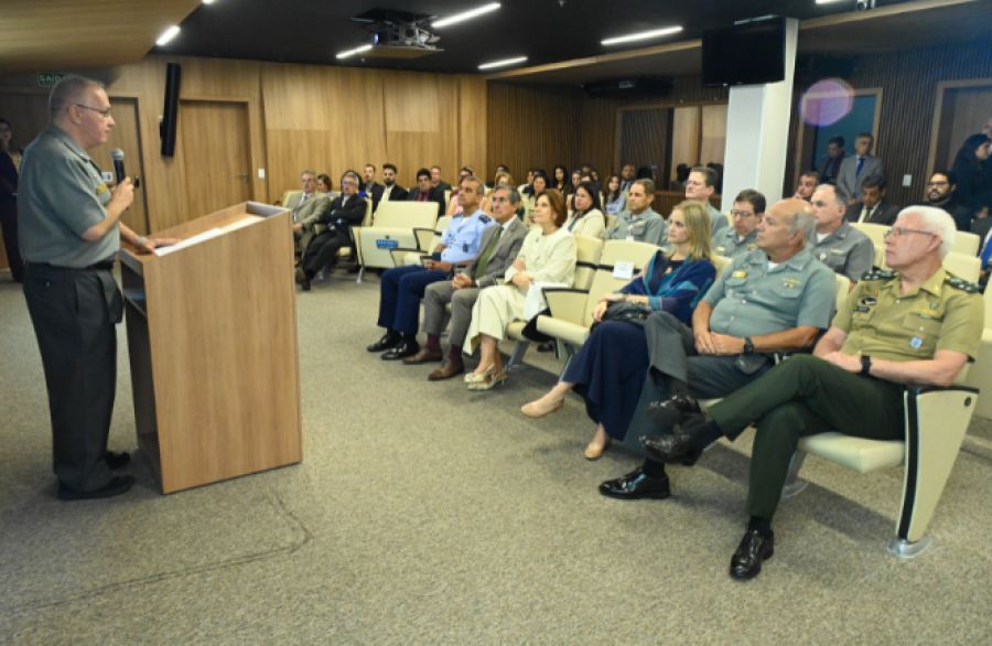 Atuação da Marinha do Brasil na 1ª Guerra é tema de exposição na ENAJUM