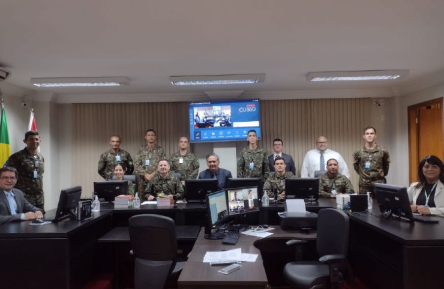 1ª Auditoria da 2ª CJM recebe visita de assessores jurídicos da 11ª Brigada
